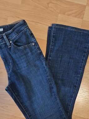 Levi's Women's Dark Indigo, Highrise Bootcut Jeans, 725, Size 25